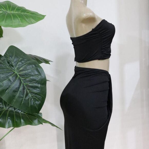 Chic Black Two-Piece Set - Picture 4 of 6